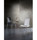 Sedia moderna in pelle sintetica bianca gambe in acciaio Kikka CC